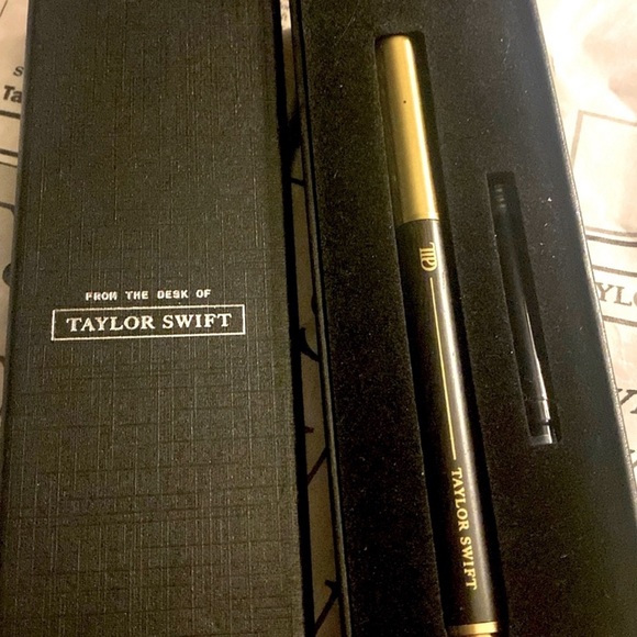 Taylor Swift TTPD fountain pen 🖋️! *nwt - Picture 3 of 5